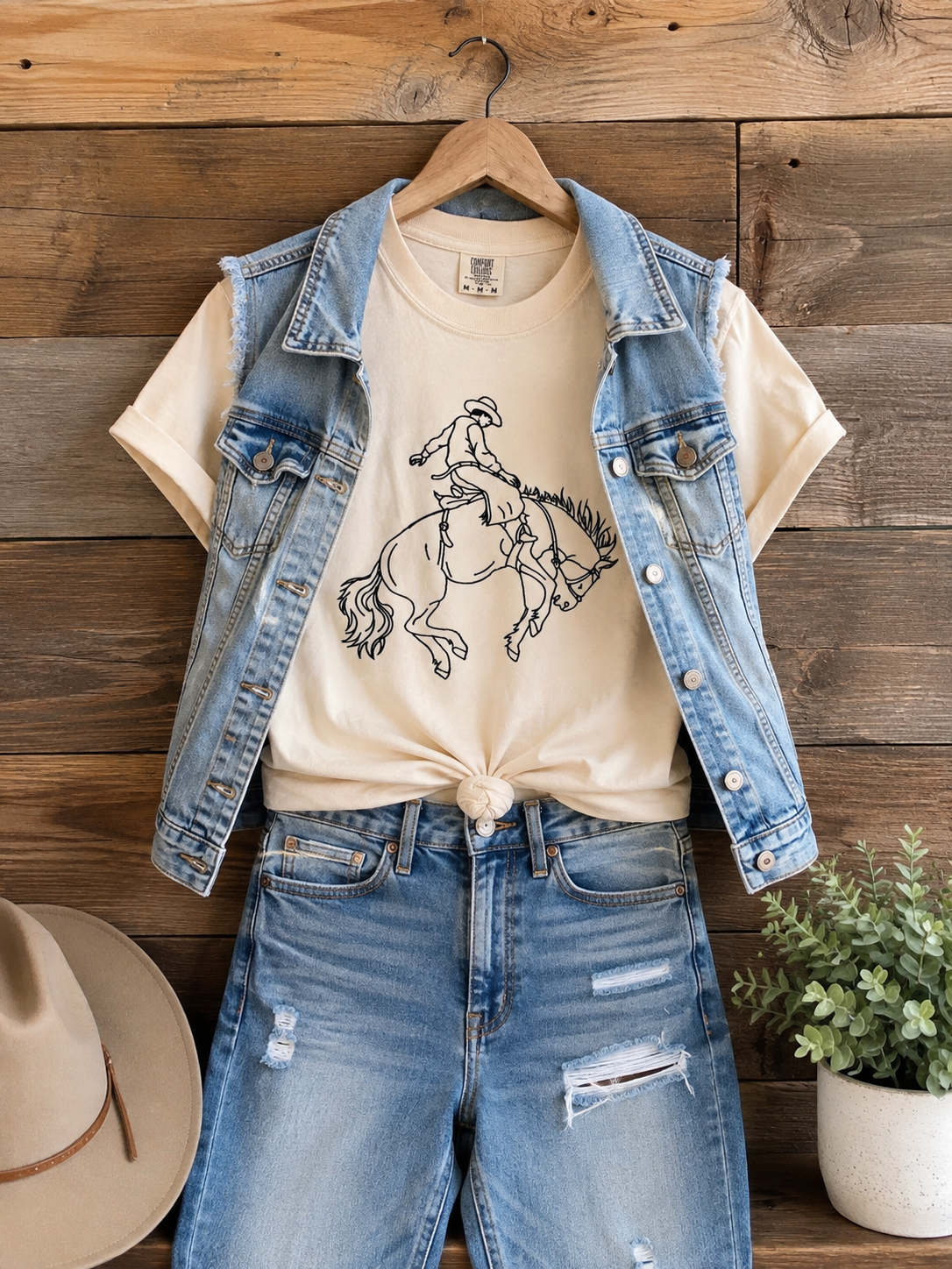 Saddle Bronc T